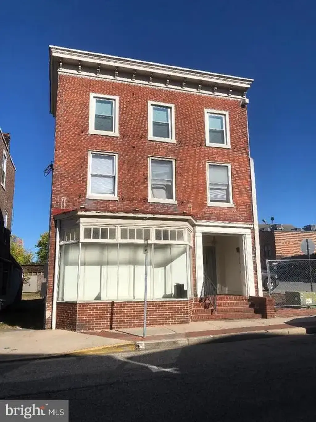 121 W Main St, ELKTON