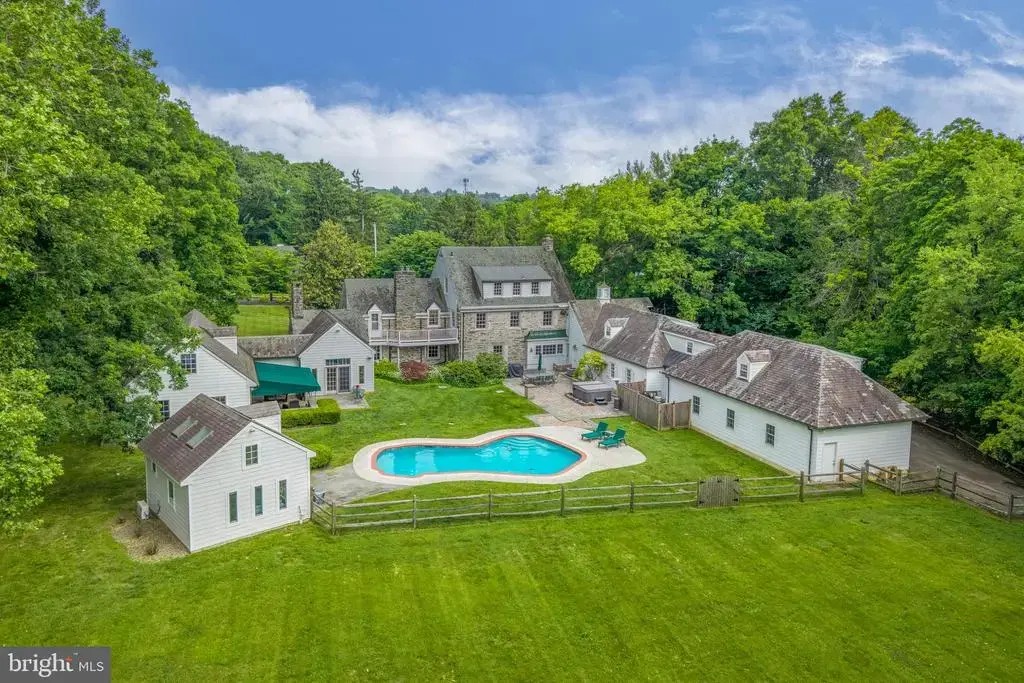 107 E Mill Rd, FLOURTOWN