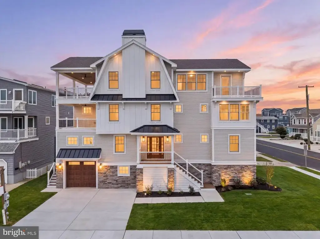 1106 E Beach Ave, BRIGANTINE
