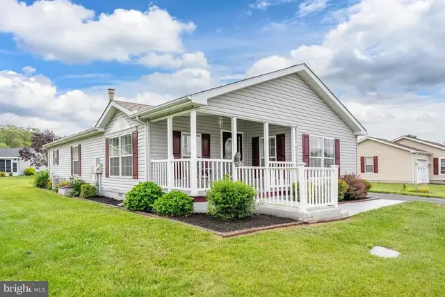 504 Weaver Dr #504, Dover