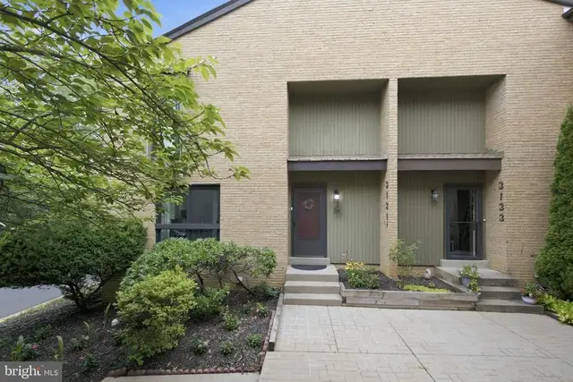 3131 Guysborough Dr, Fairfax