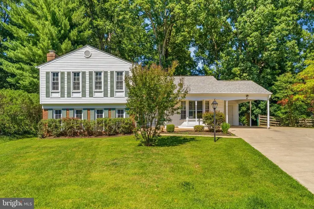 9 Duvall Ln, GAITHERSBURG
