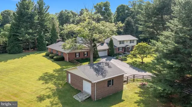 17212 Hunter Green Rd, Upperco