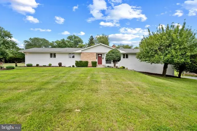 4037 Crescent Rd, Ellicott City