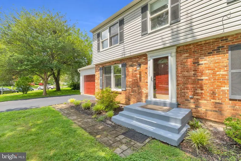 12620 Holkein Dr, HERNDON