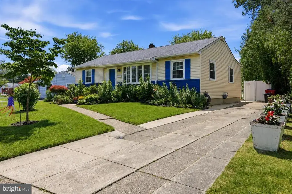 509 Oak Dr, SOMERDALE