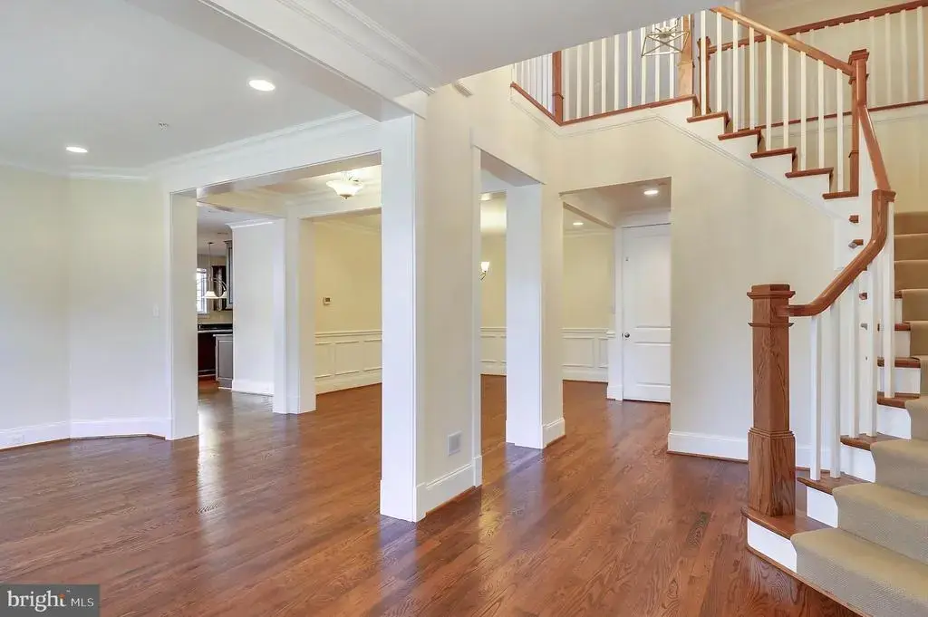 8204 River Quarry Pl, BETHESDA