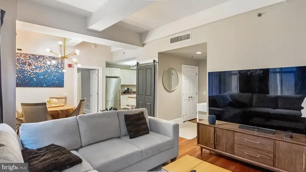 1500 Chestnut St #8i, PHILADELPHIA