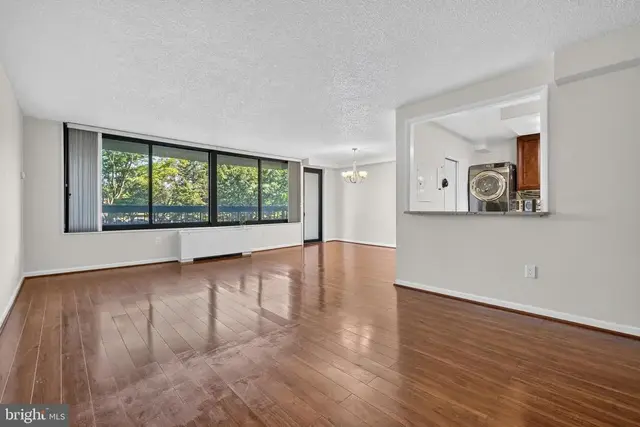 3701 S George Mason Dr #206n, Falls Church