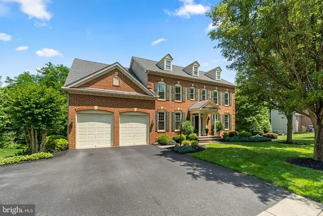 10717 Red Dahlia Dr, Woodstock