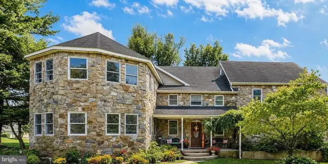 742 Power Rd, Manheim