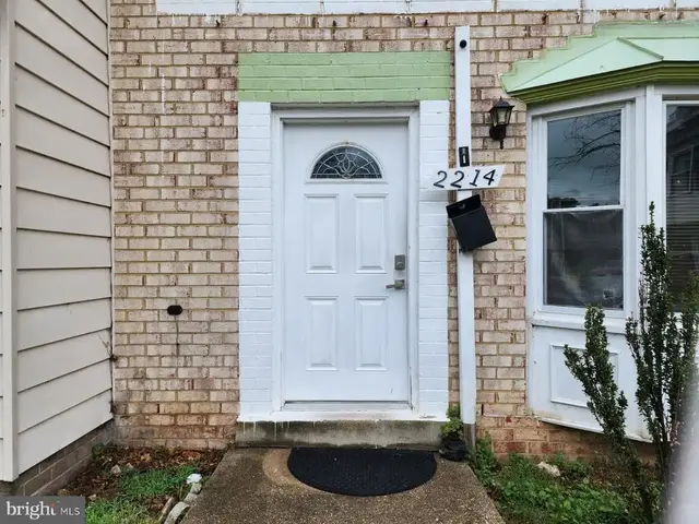 2214 Dawn Ln, Temple Hills