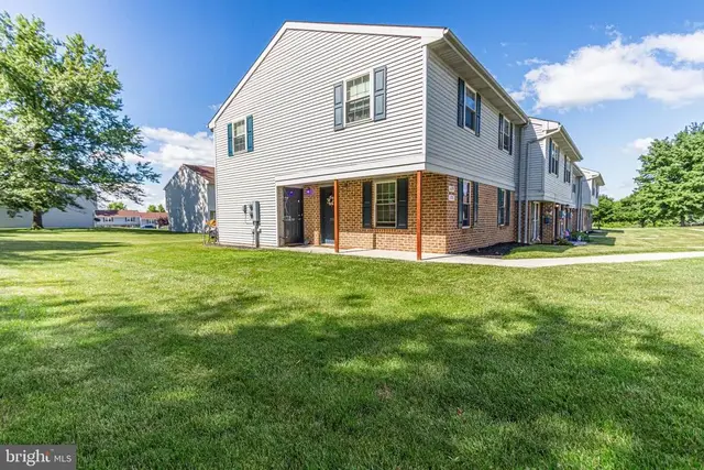 1701 Long Dr #216, York