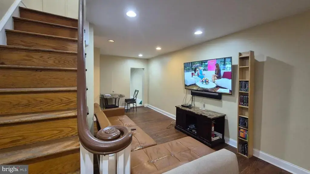 4612 Worth St, PHILADELPHIA