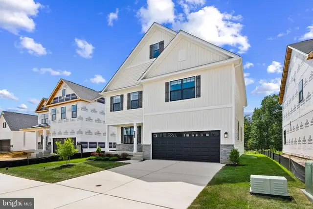 513 Twisted Twig Ln, La Plata