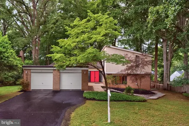 7036 Buxton Ter, Bethesda