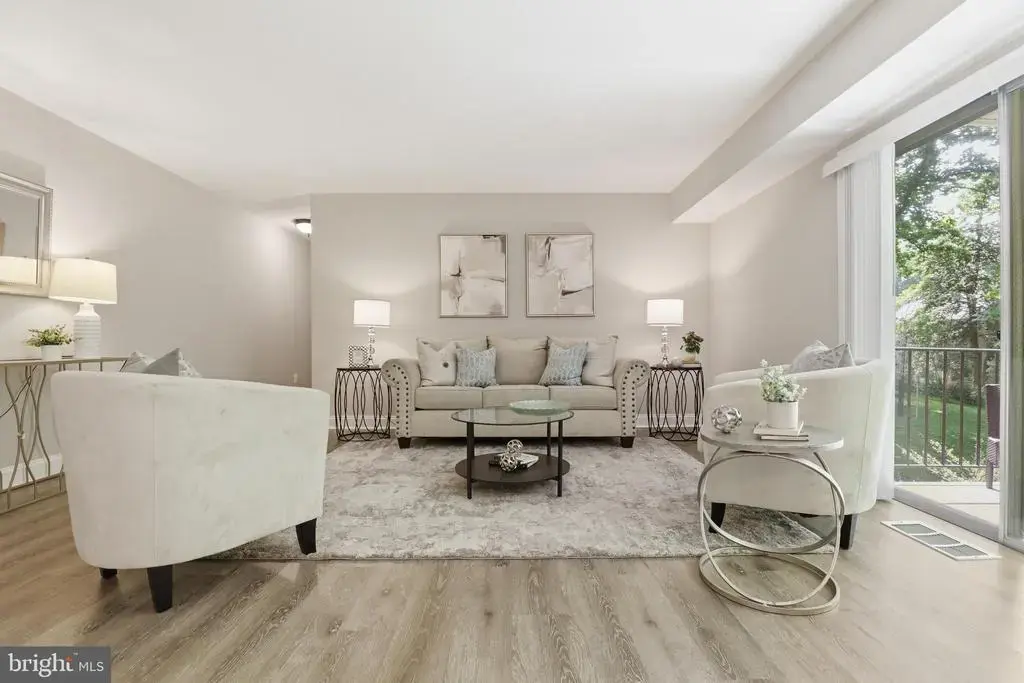 10636 Montrose Ave #2, BETHESDA
