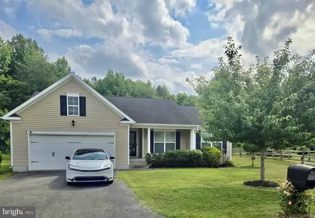 151 Fox Run Dr, Magnolia