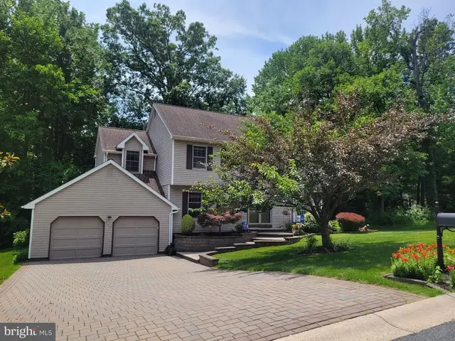 700 Springcreek Ct, Newark