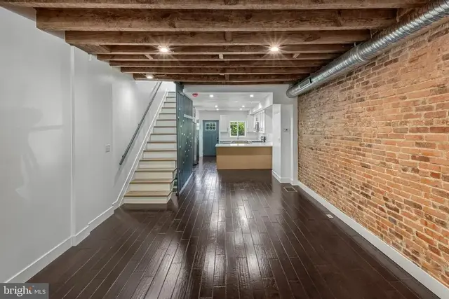325 W Lorraine Ave, Baltimore