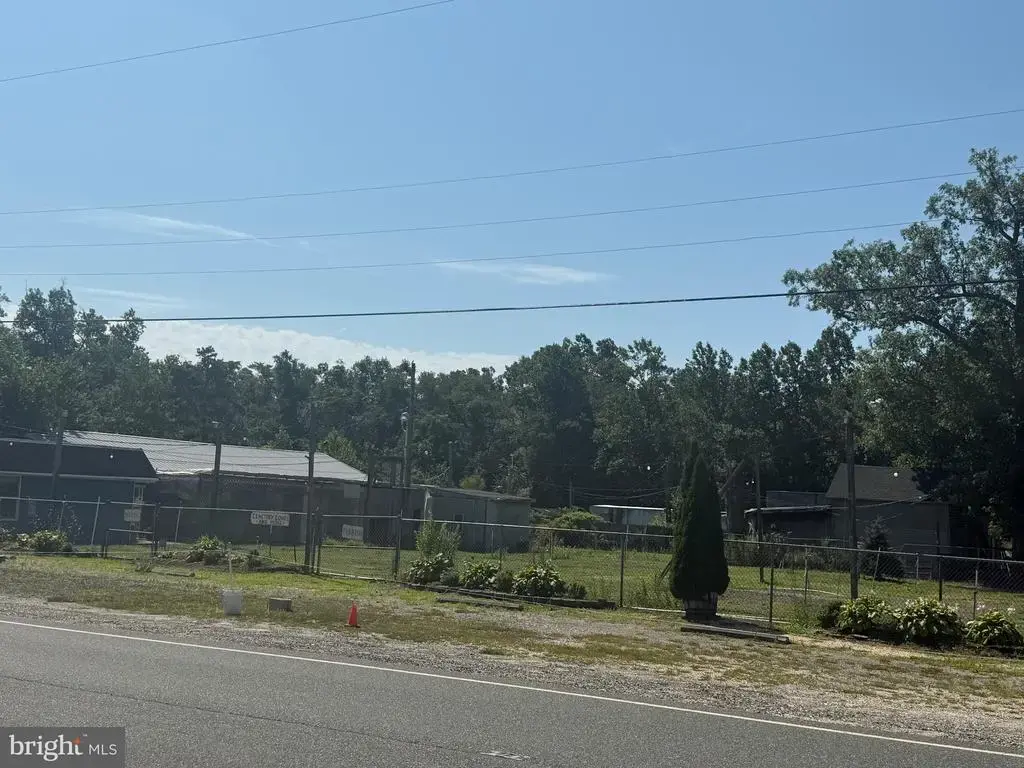 3701 Oak Rd, VINELAND
