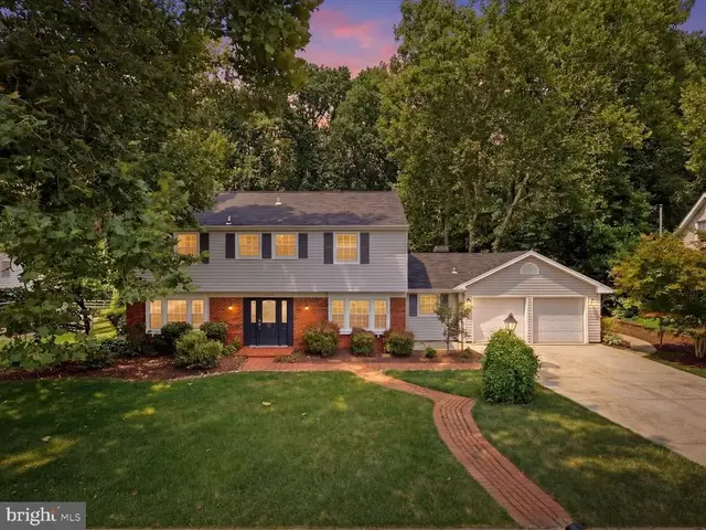 12830 Mount Royal Ln, Fairfax