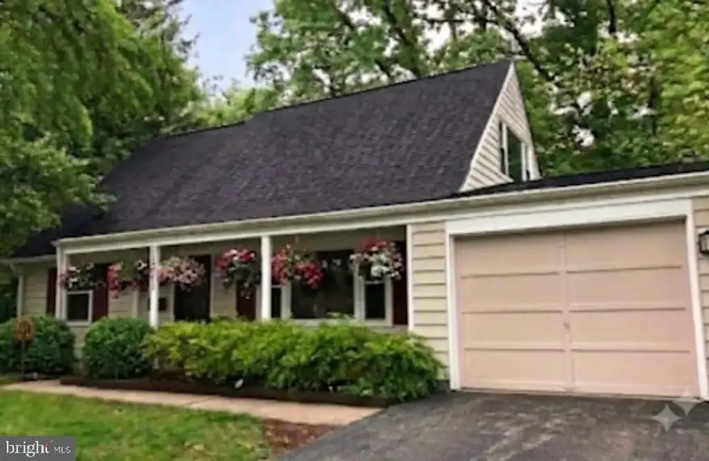 12043 Twin Cedar Ln, BOWIE