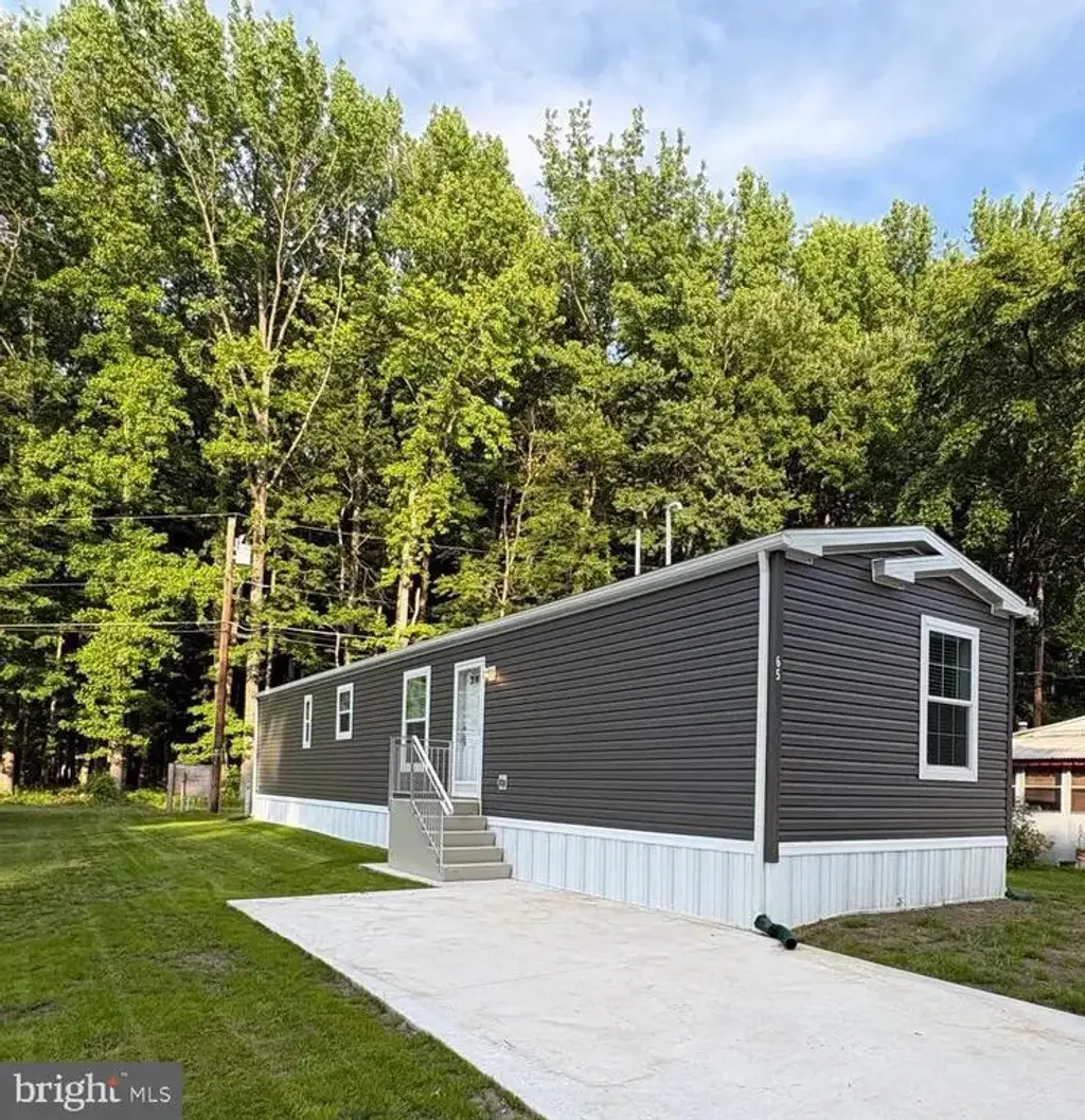 65 Forest Dr, PENNSVILLE