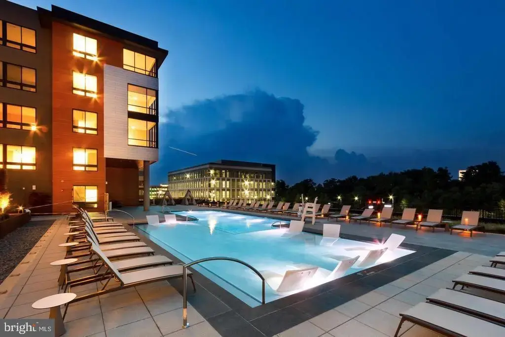 145 Riverhaven Dr #503, OXON HILL