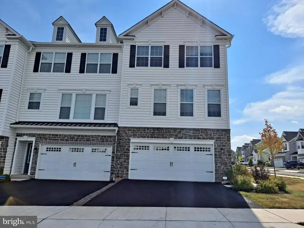 229 Cadence Ct, COLLEGEVILLE