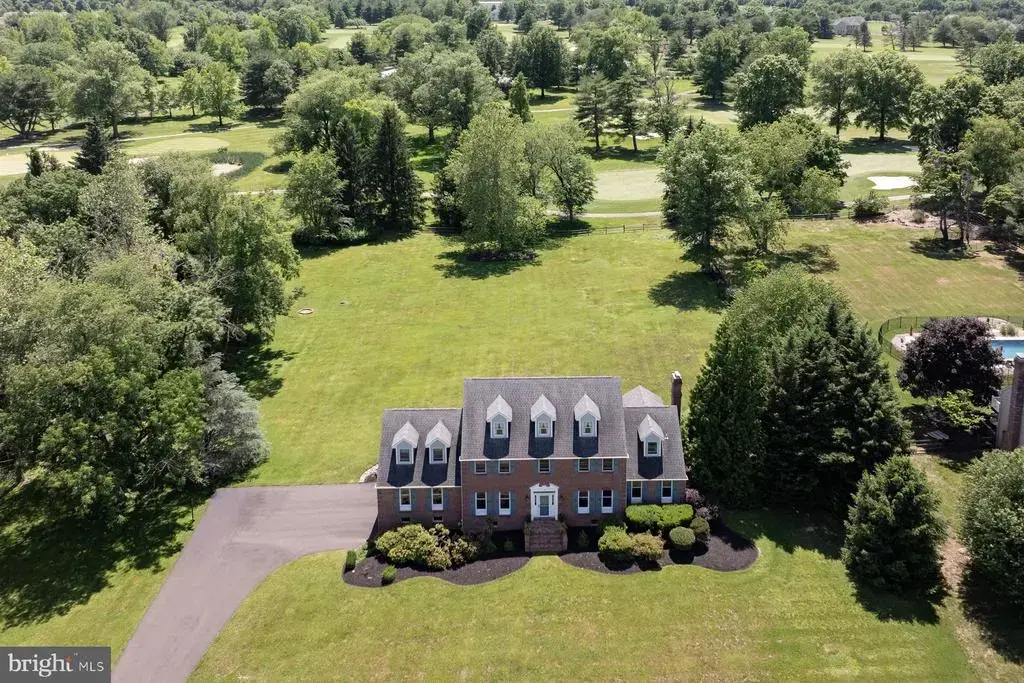 48 Bobbie Dr, IVYLAND