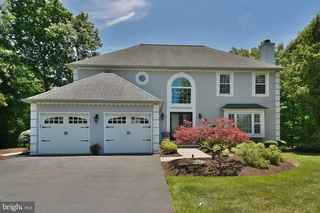 552 Zinn Dr, SOUTHAMPTON