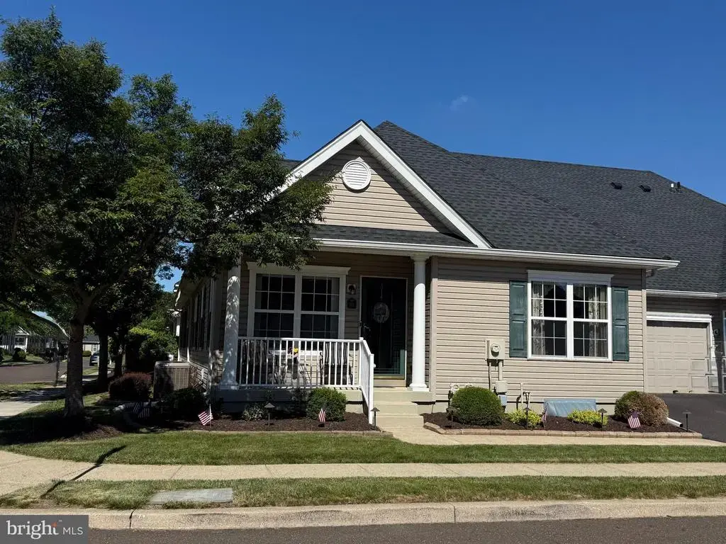 64 Digi Farm Ln, BENSALEM