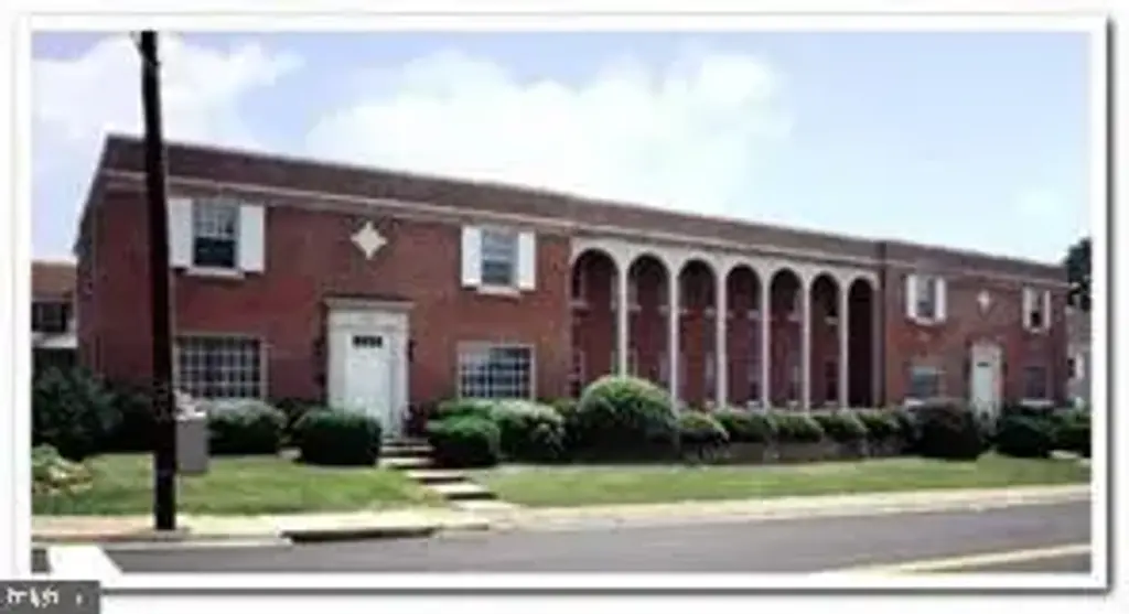 140 Little Falls St #99, FALLS CHURCH