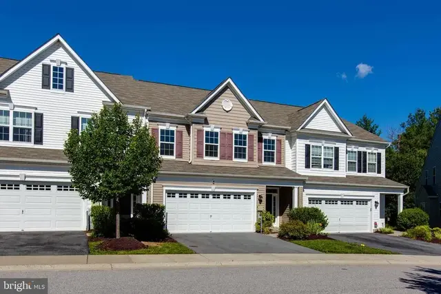 7740 River Rock Way, Columbia