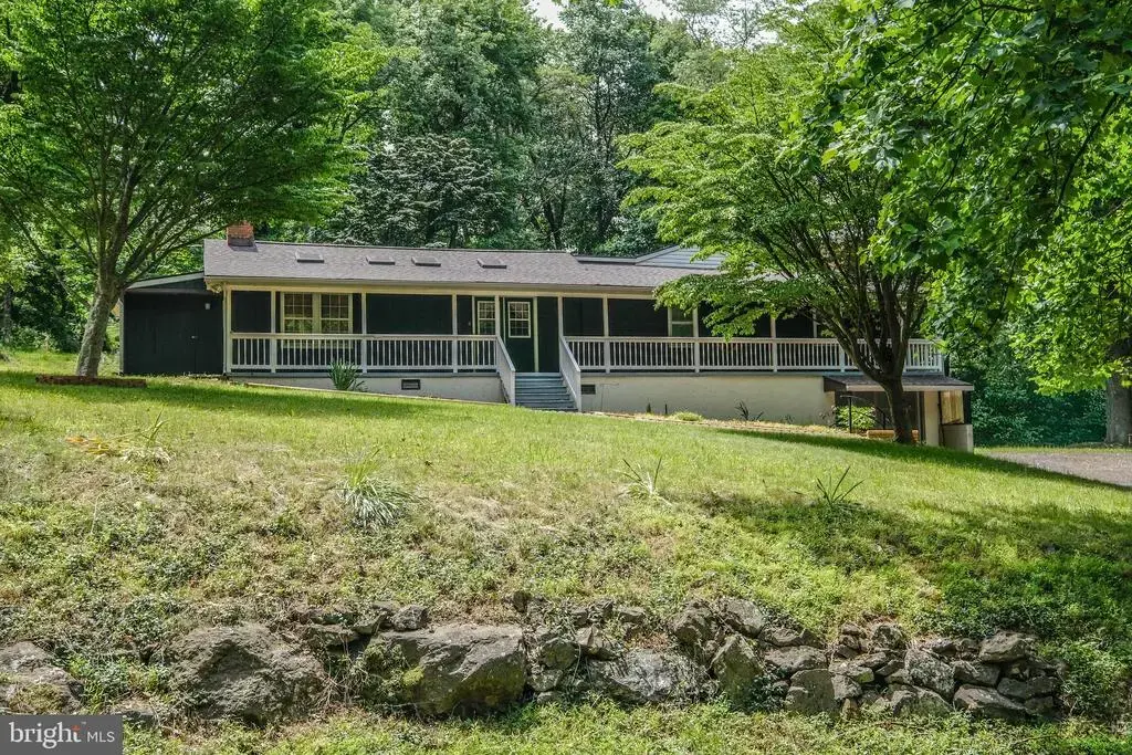 318 Ulysses Way, LINDEN