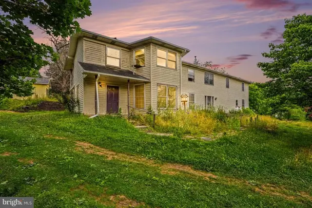 856 Old Forge Rd, New Cumberland