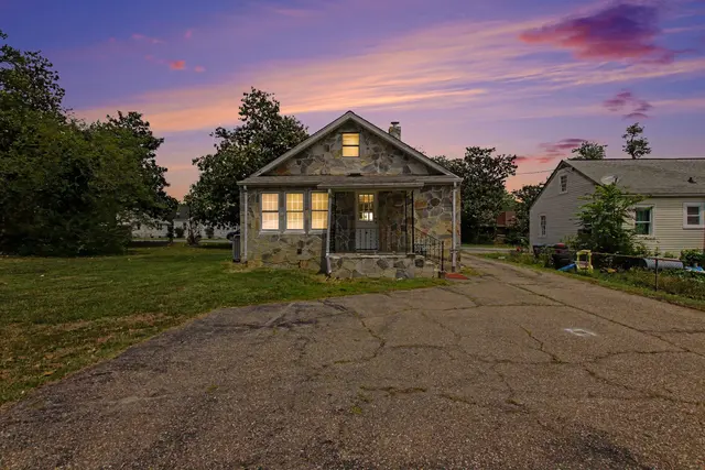 112 Gibson St, Fredericksburg
