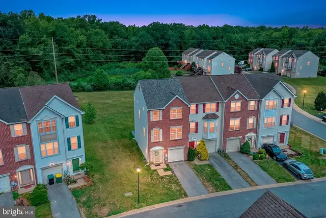 8 Dolmen Ln, Bear