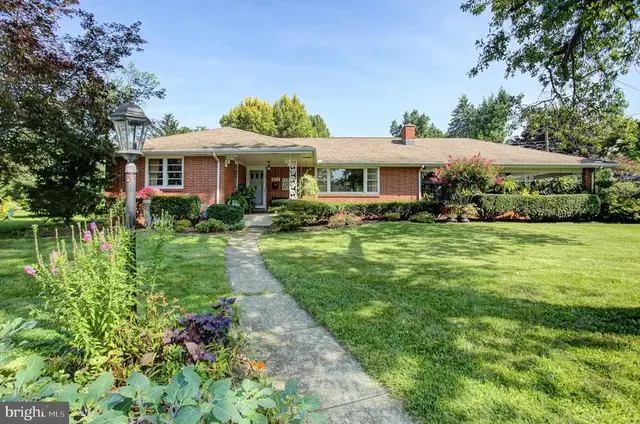 405 Westover Road, Shippensburg