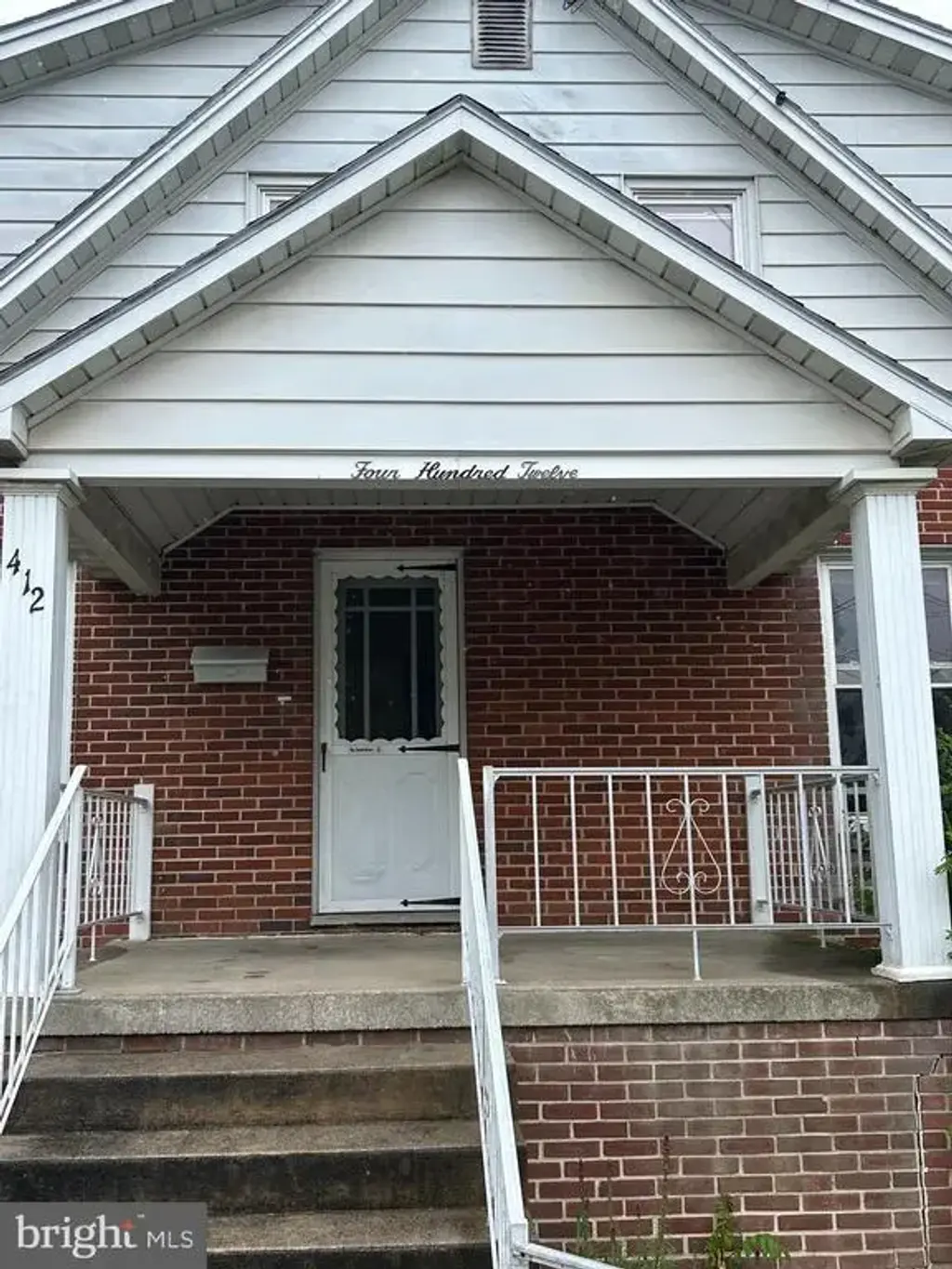 412 E Pleasant St, HANOVER