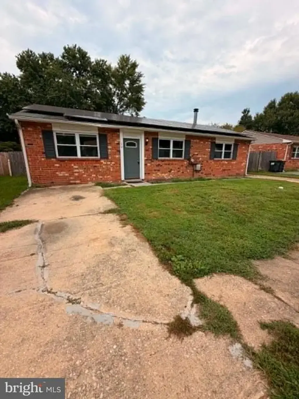 14 Bach Dr, NEWARK