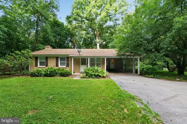 9810 Woodsboro Rd, Frederick