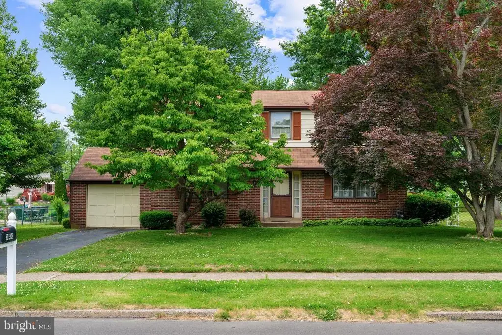 340 Hampton Dr, FEASTERVILLE TREVOSE