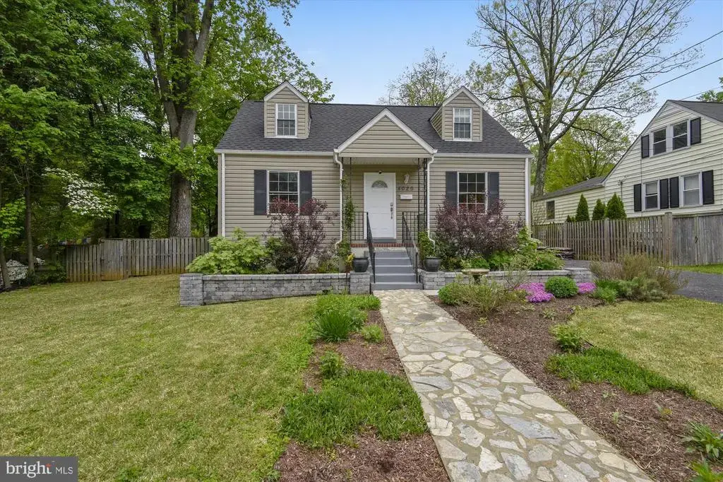 4029 Woodland Dr, FAIRFAX