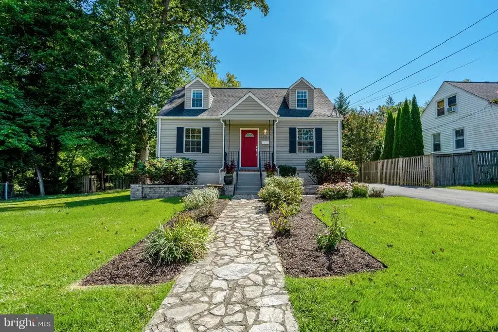 4029 Woodland Dr, FAIRFAX