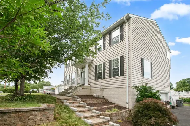 4724 Pole Rd, Alexandria