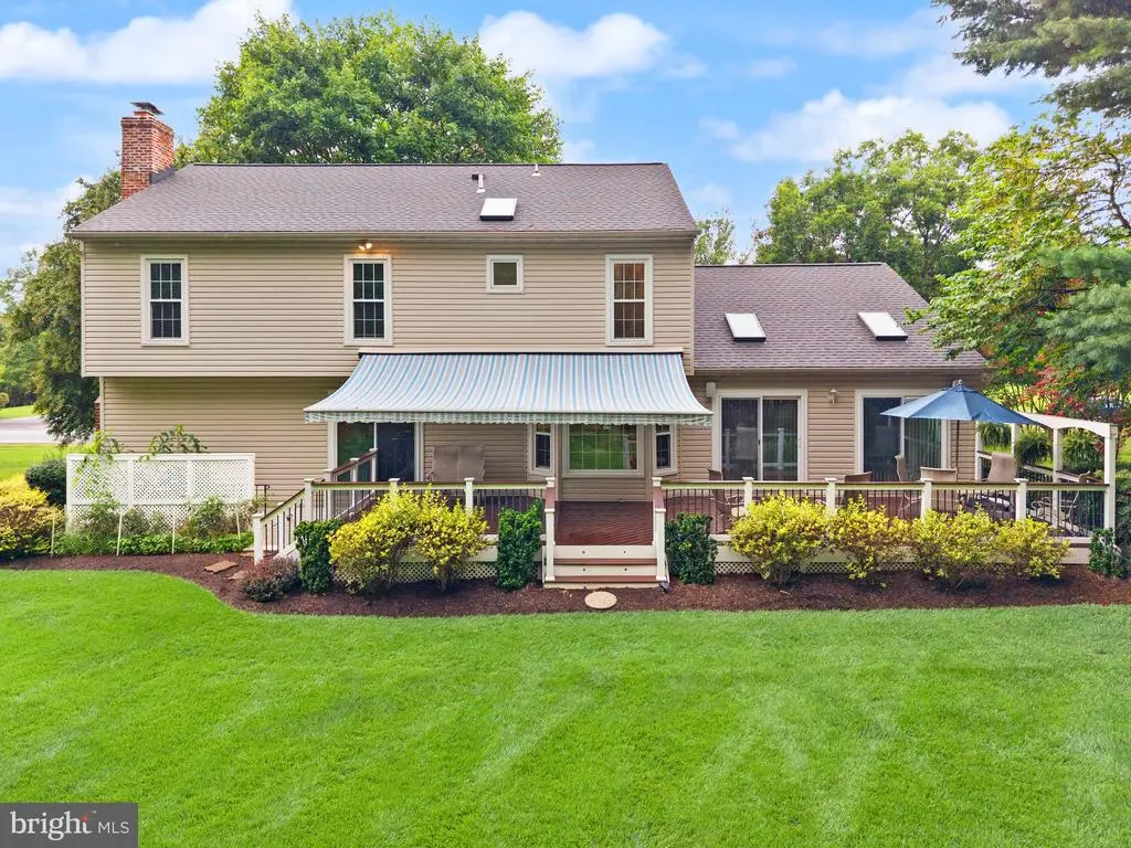 2711 Mustang Dr, HERNDON