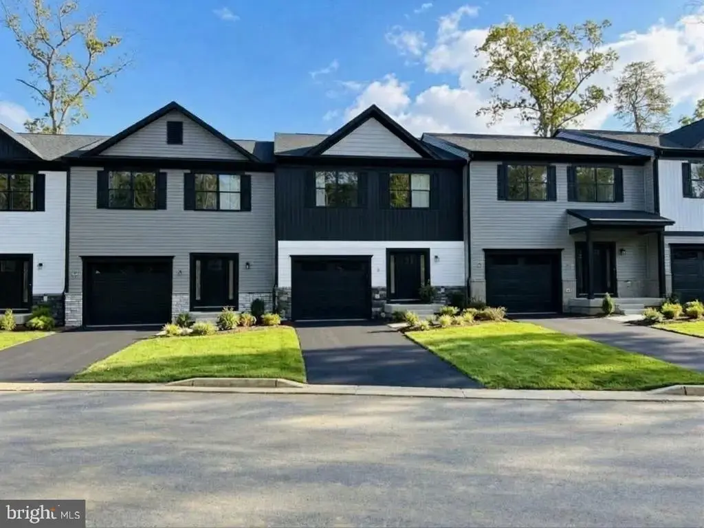 306 Evermore Ln, STAFFORD