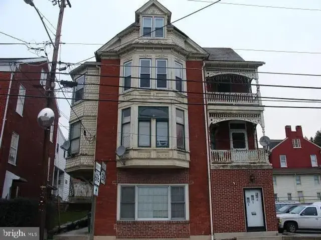 115 Main St #1, Glen Rock
